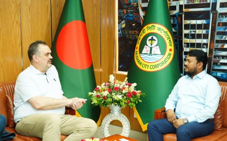 কলকাতায় পানির লাইন কেটে দেওয়ায় নদীর পানি খাচ্ছেন মুসলমানরা, ভোট না দেওয়ার শাস্তি!