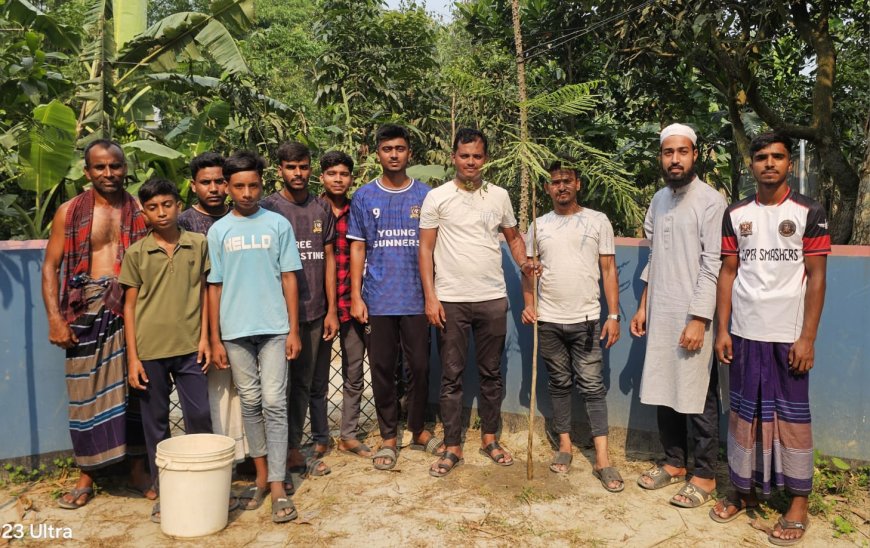 টেকনাফে বিএনপি নেতার পিকনিক থেকে ‘জয় বাংলা’ স্লোগানে মিছিল