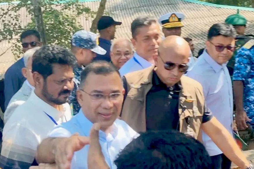 খুলনায় উৎসবের আমেজ, মোংলার পথে প্রধানমন্ত্রী